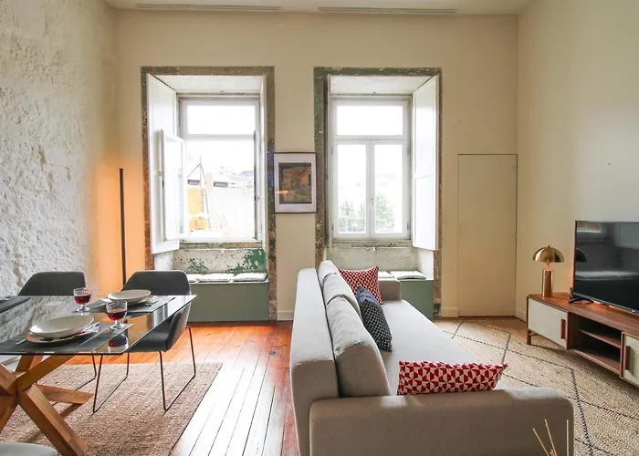 Cativo Mezzanine Loft דירה *