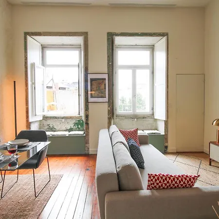 Cativo Mezzanine Loft Apartment *